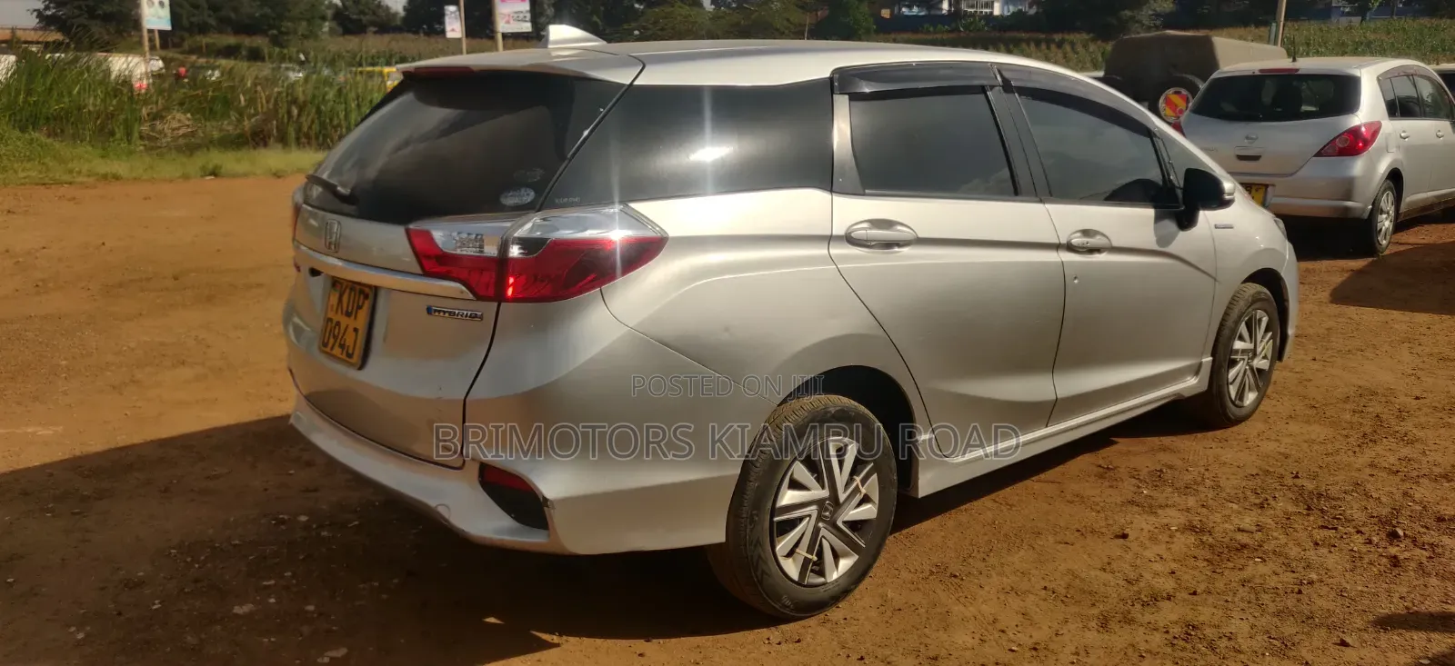 Honda Fit Shuttle 2016 Silver