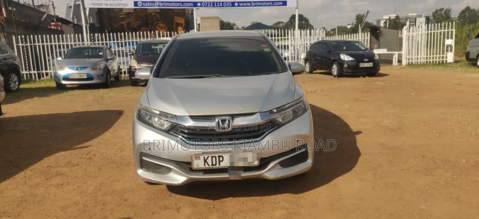 Honda Fit Shuttle 2016 Silver