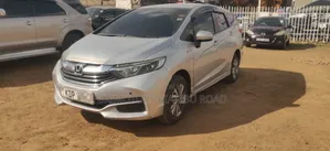 Honda Fit Shuttle 2016 Silver
