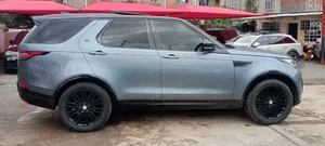 Land Rover Discovery 2018 Blue