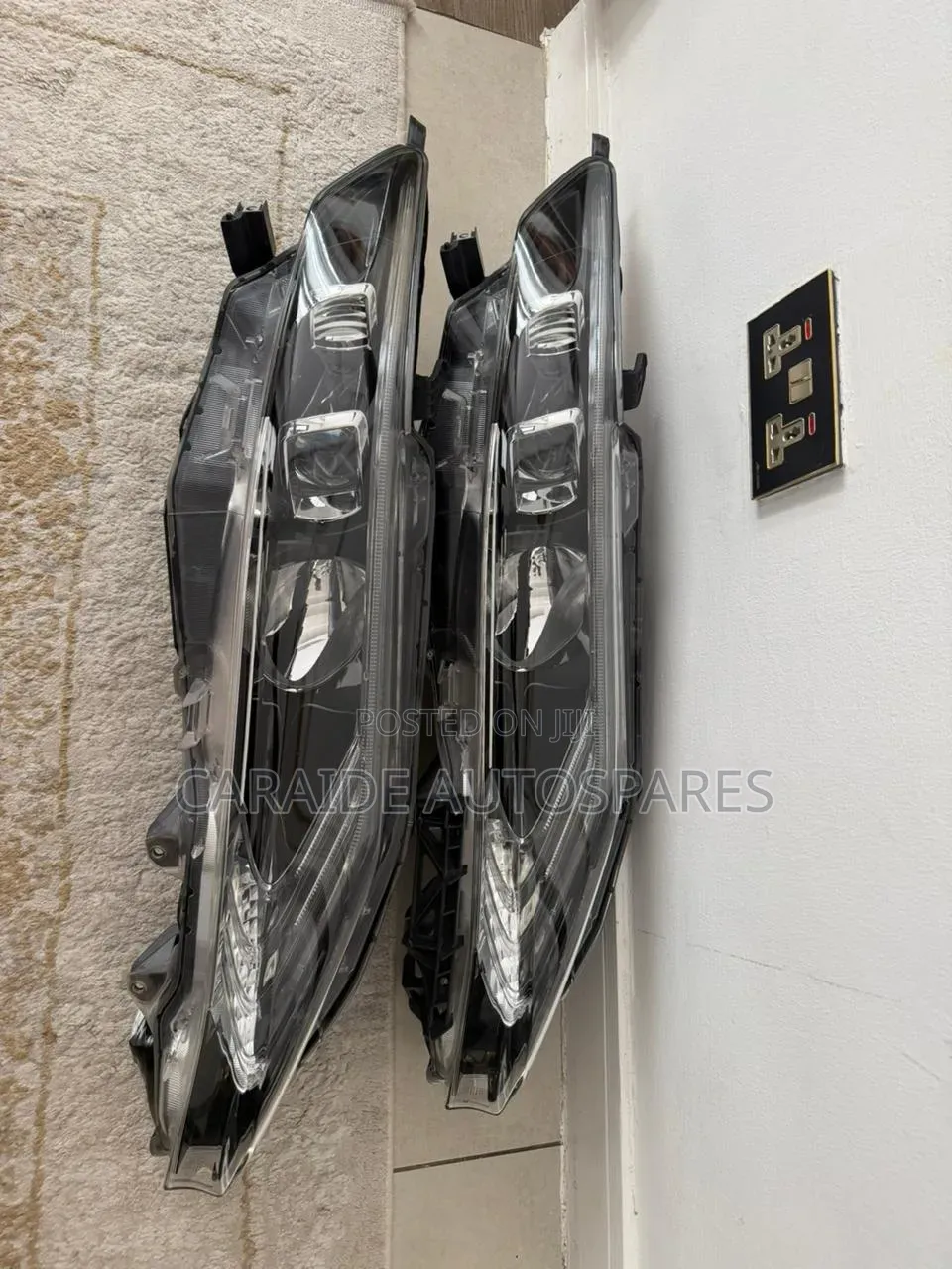 Harrier 48-147 Headlights