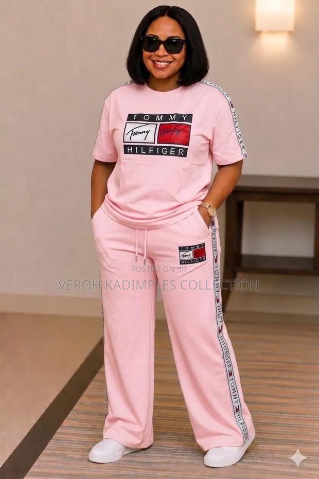 Tommy Hilfiger 2pc Sweatpants - thumbnail 2