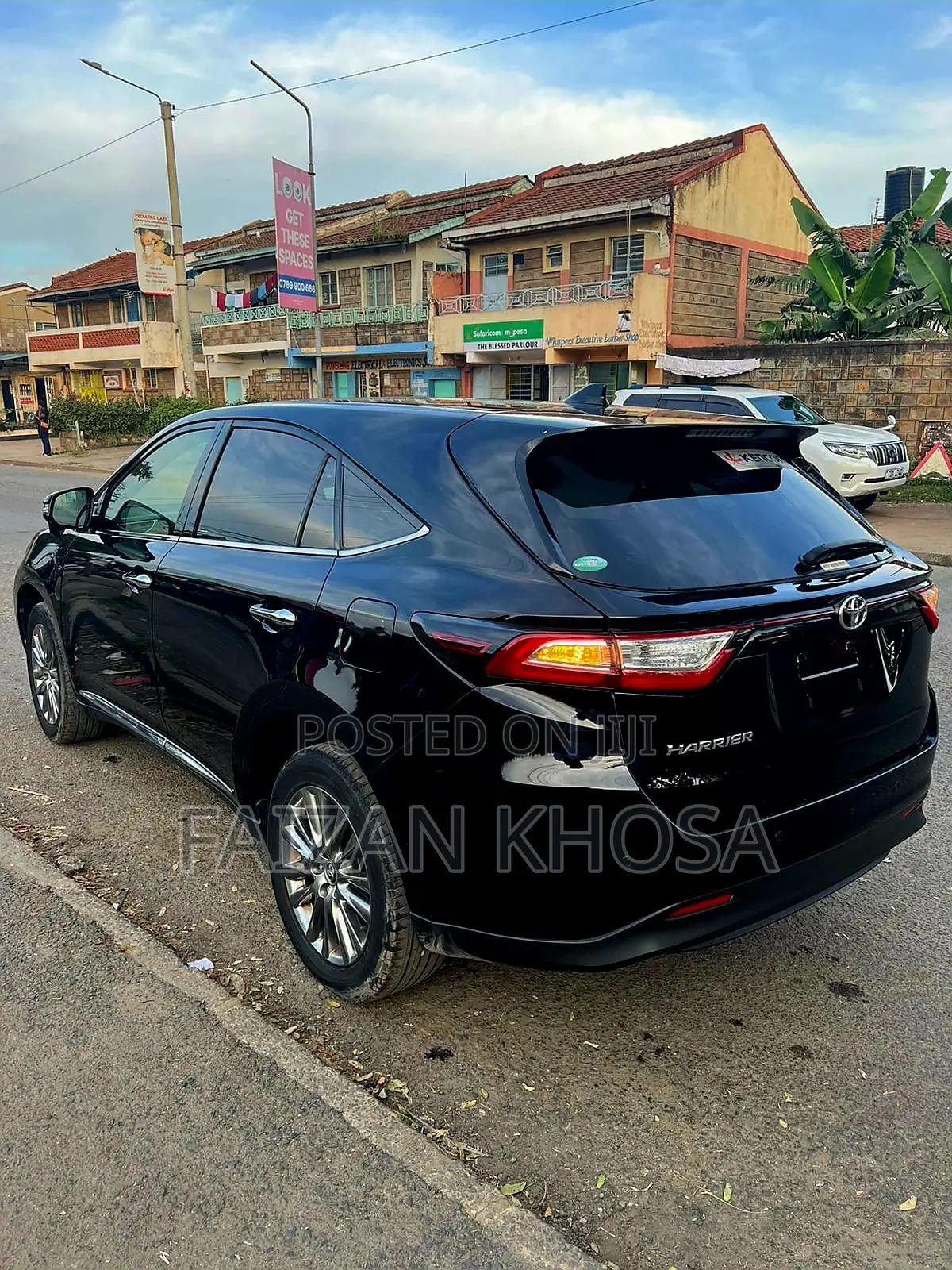 Toyota Harrier 2.0 2019 Black