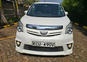 Toyota Noah 2012 White