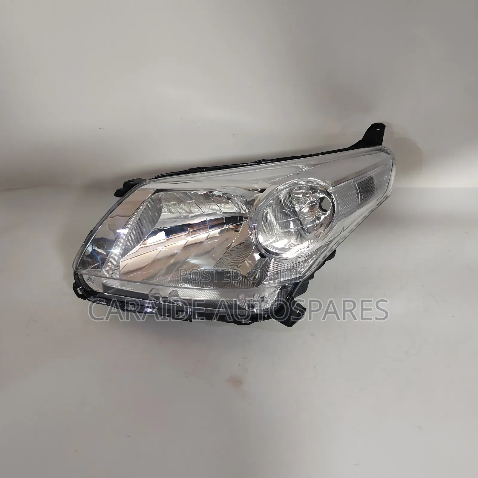 Ist 2014/2015/2016/2017 Headlight