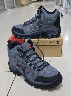 Clean Skyview Boots Available in Excellent Condition.