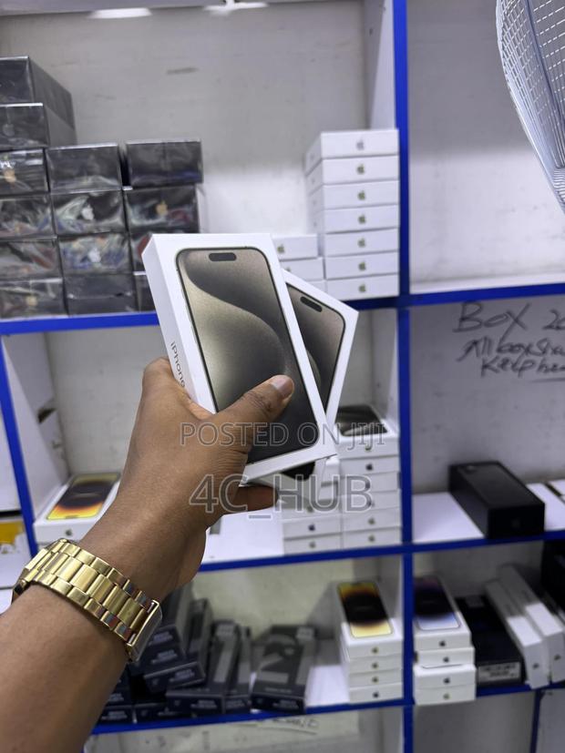New Apple iPhone 15 Pro 256 GB