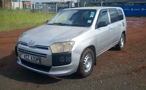 Toyota Succeed 2013 Silver