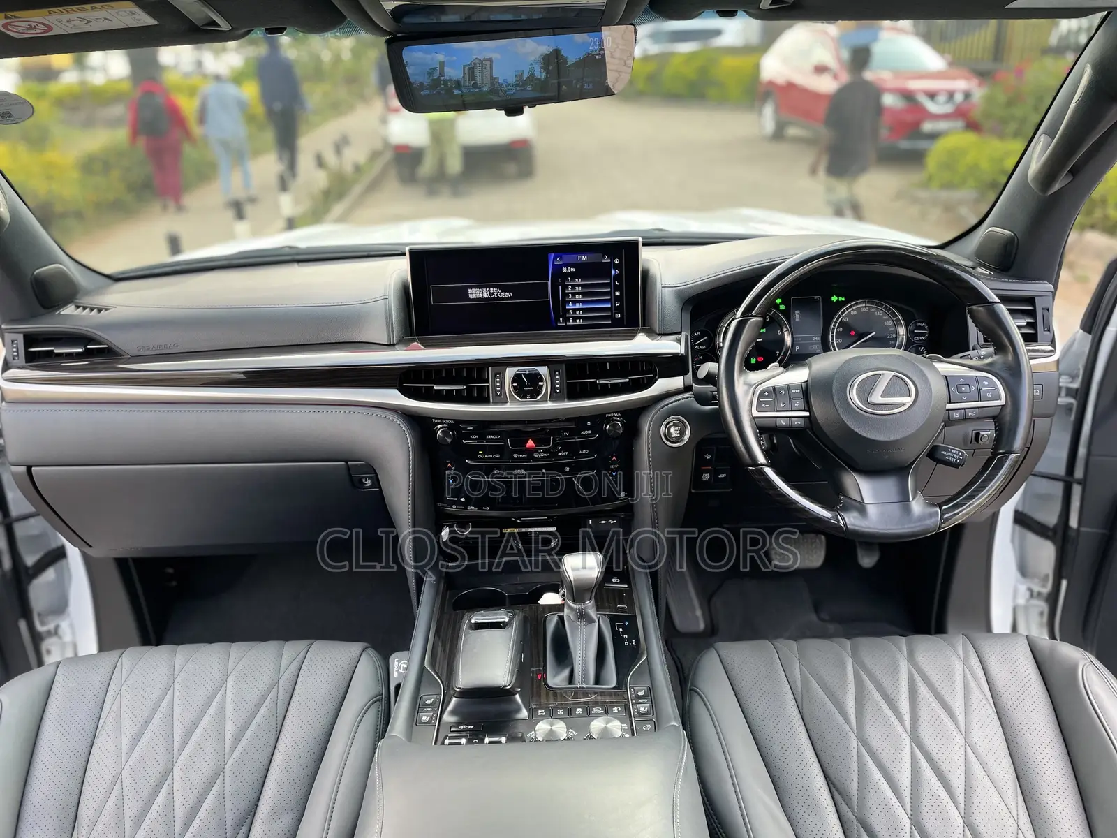 Lexus LX 570 AWD 2020 White