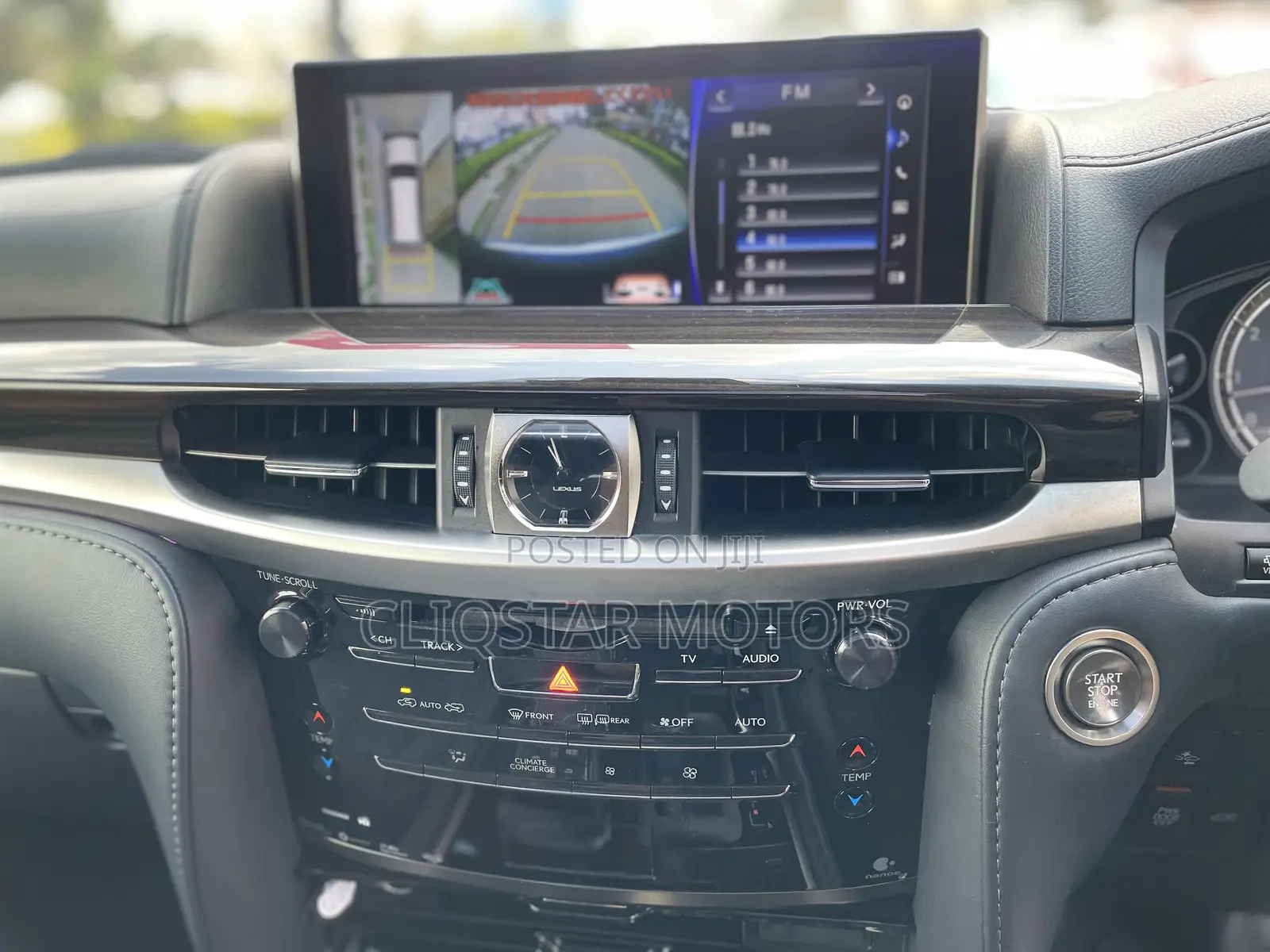 Lexus LX 570 AWD 2020 White
