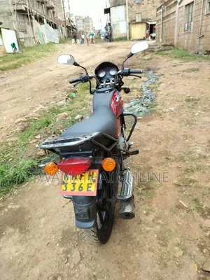 Bajaj Boxer 2021 Red