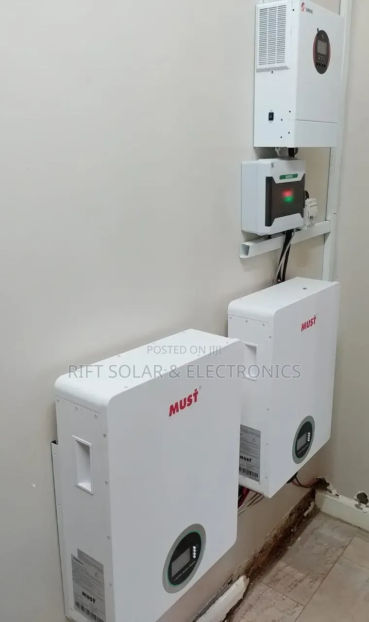 6kva Hybrid Inverter - (5)5.12kwh Lithium Battery - (8) 615w Solar Kit