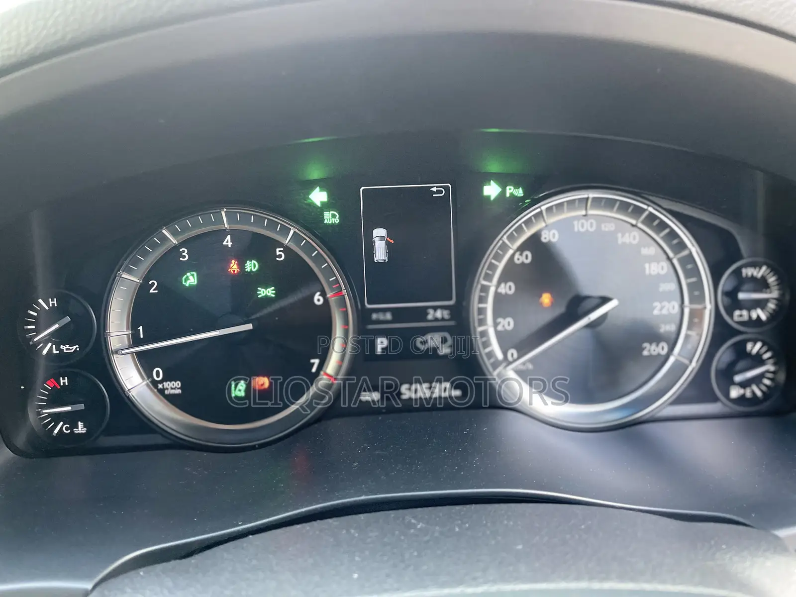 Lexus LX 570 AWD 2020 White