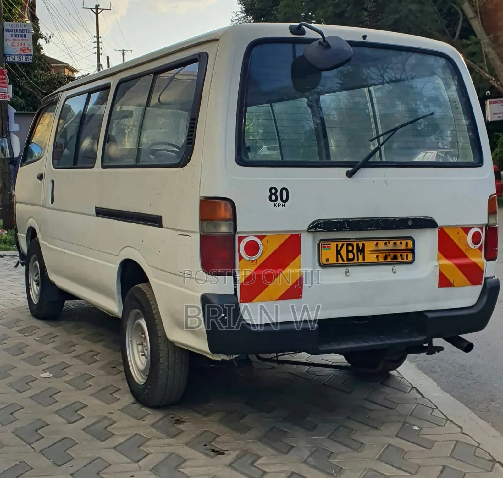 Toyota HiAce 2004 White