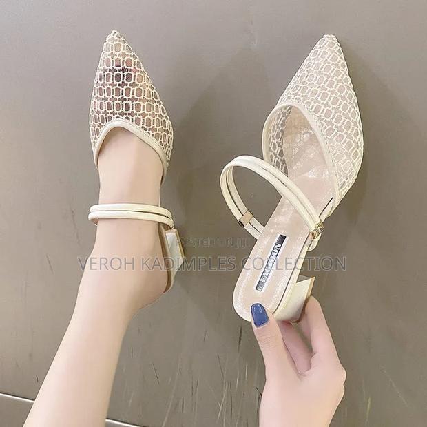 Chunky Pointed Shoes