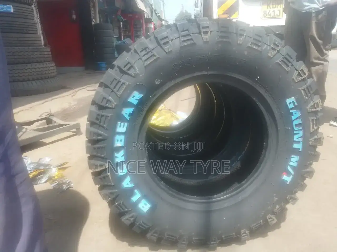 235/75r15 Black Bear M/T