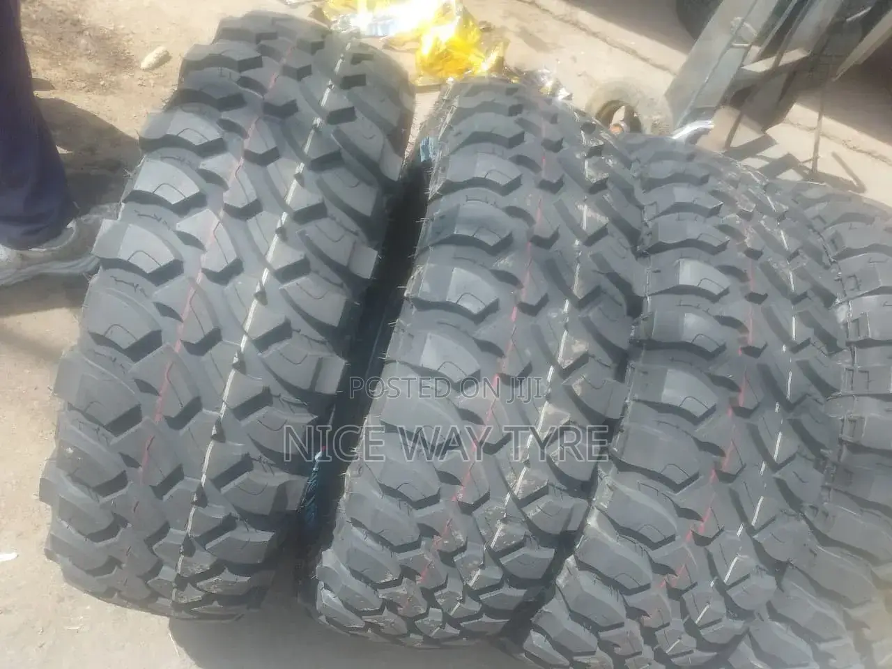 235/75r15 Black Bear M/T