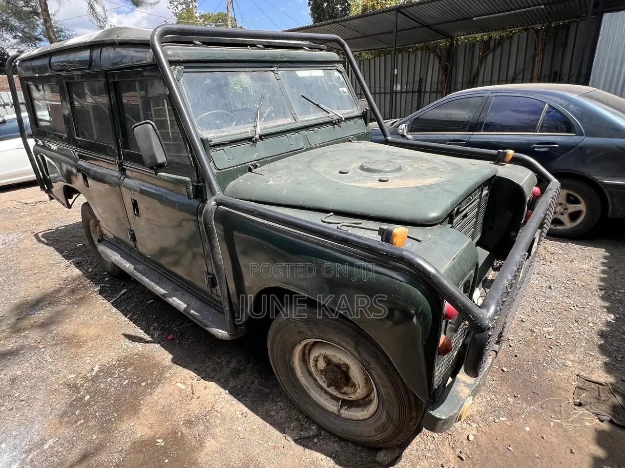 Land Rover Defender 2000 Green