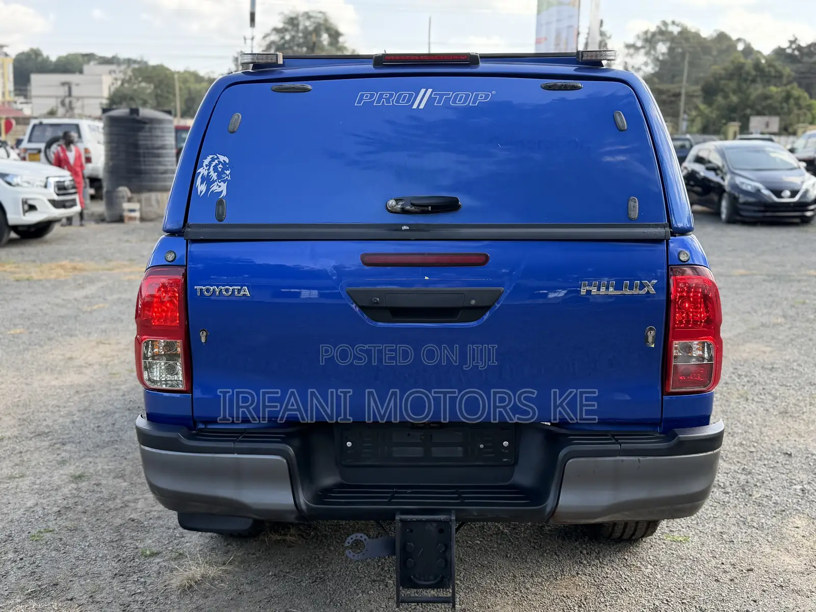 Toyota Hilux SR 4x4 2018 Blue