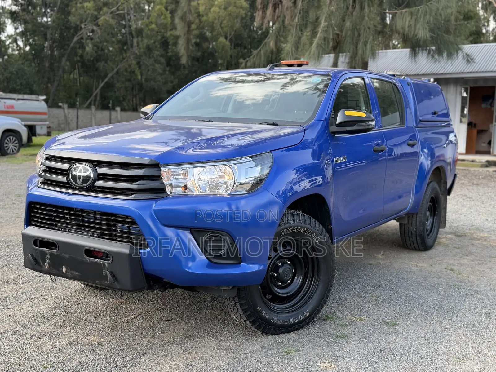 Toyota Hilux SR 4x4 2018 Blue