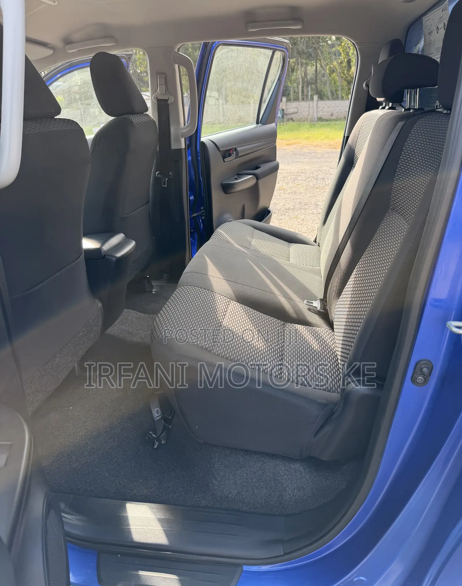 Toyota Hilux SR 4x4 2018 Blue