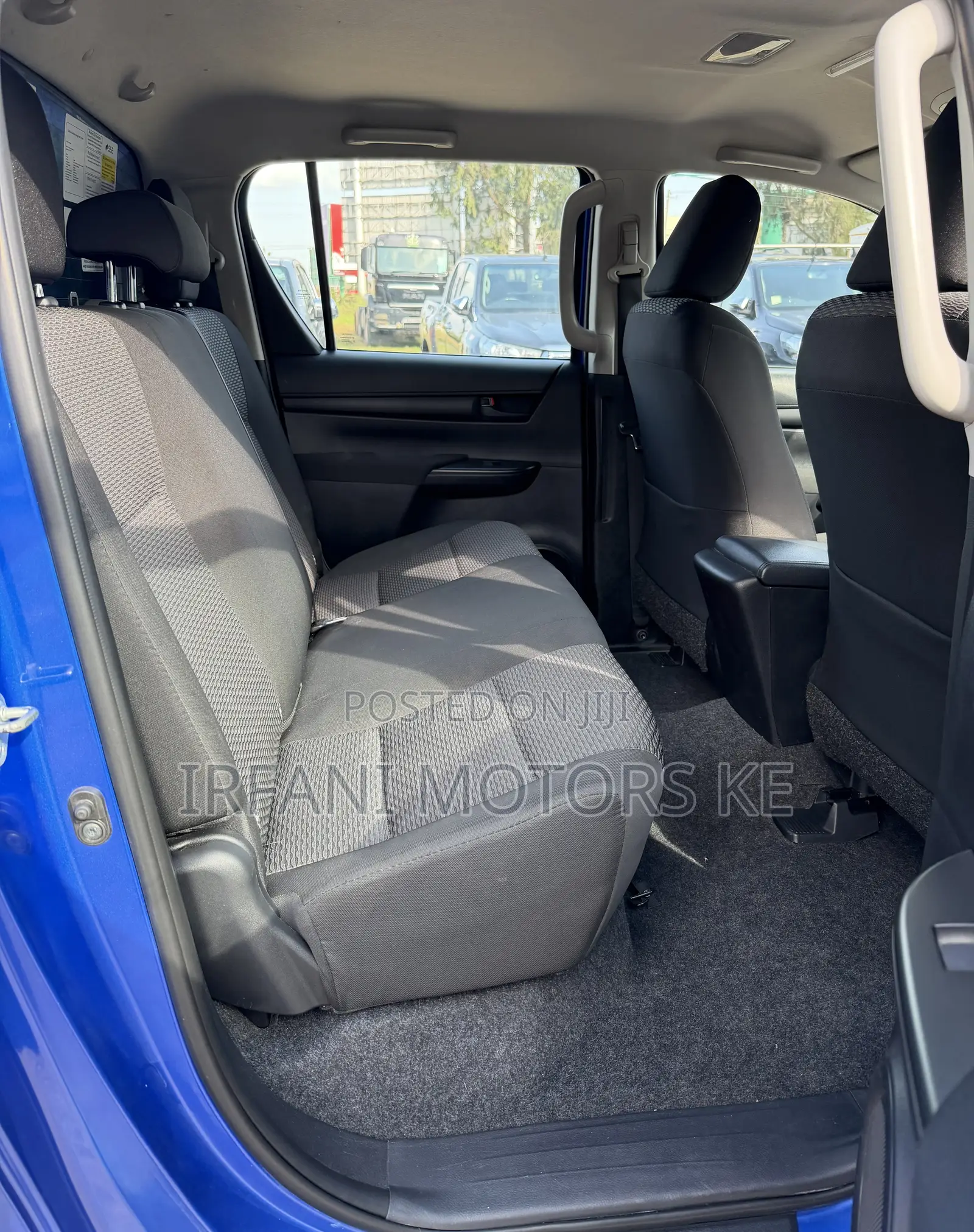 Toyota Hilux SR 4x4 2018 Blue