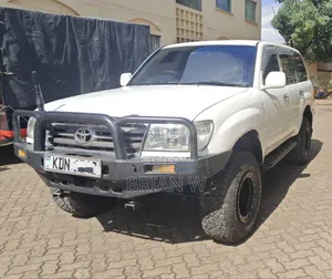 Toyota Land Cruiser 2004 White