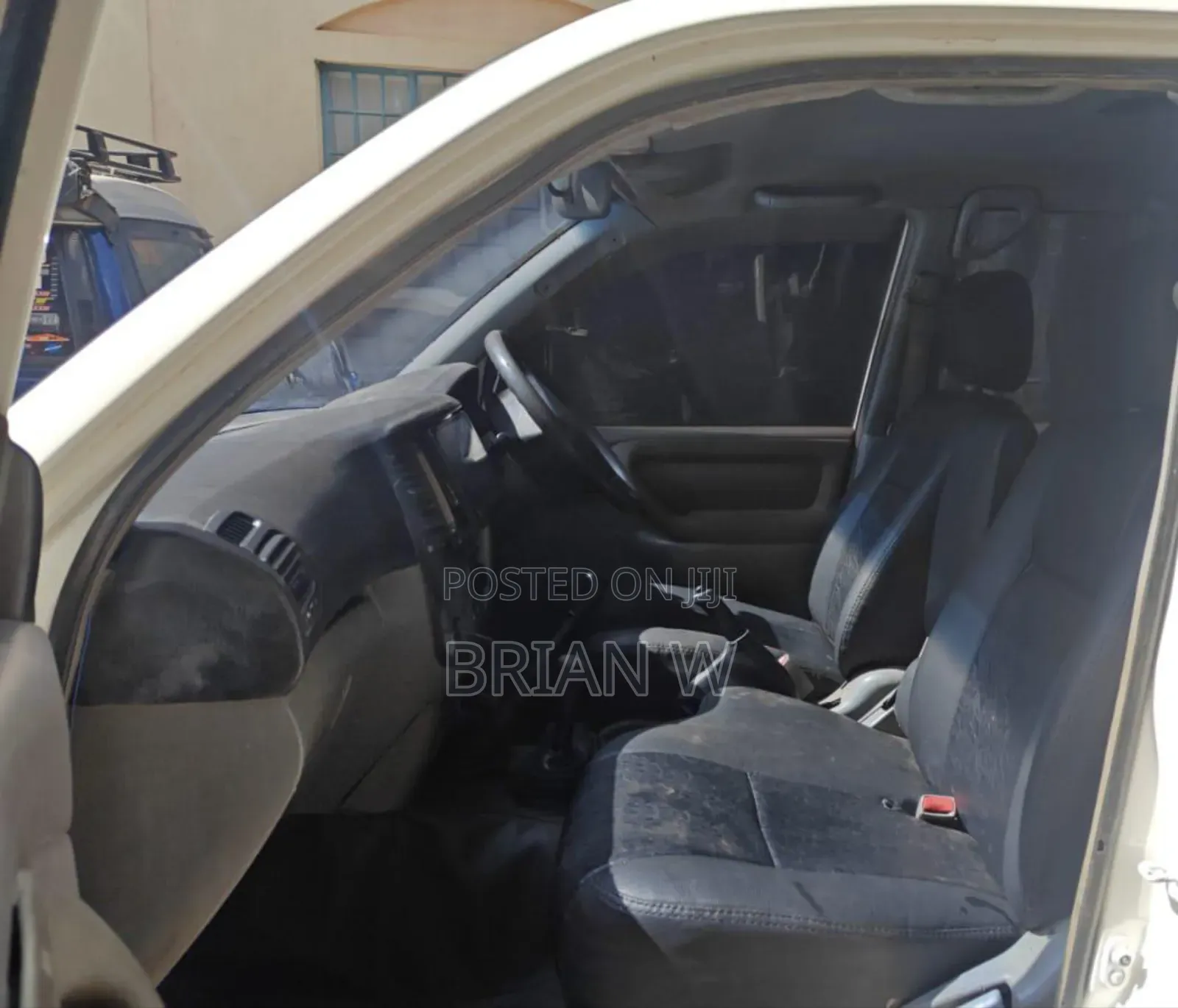 Toyota Land Cruiser 2004 White