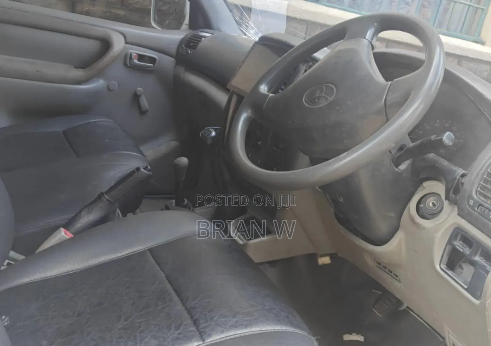 Toyota Land Cruiser 2004 White