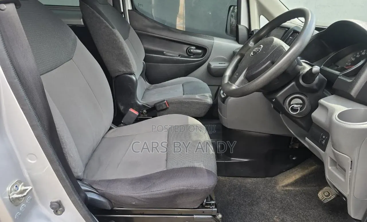 Nissan NV200 2013 Gray