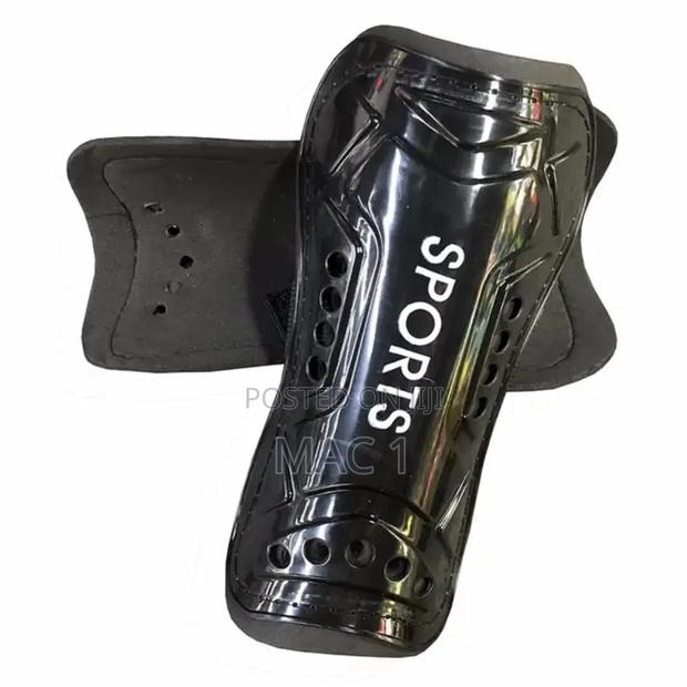 Professional Soccer Shin Guards With Straps