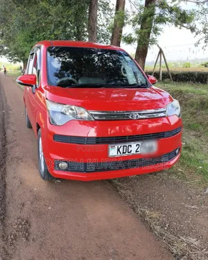 Toyota Spade 2014 Red