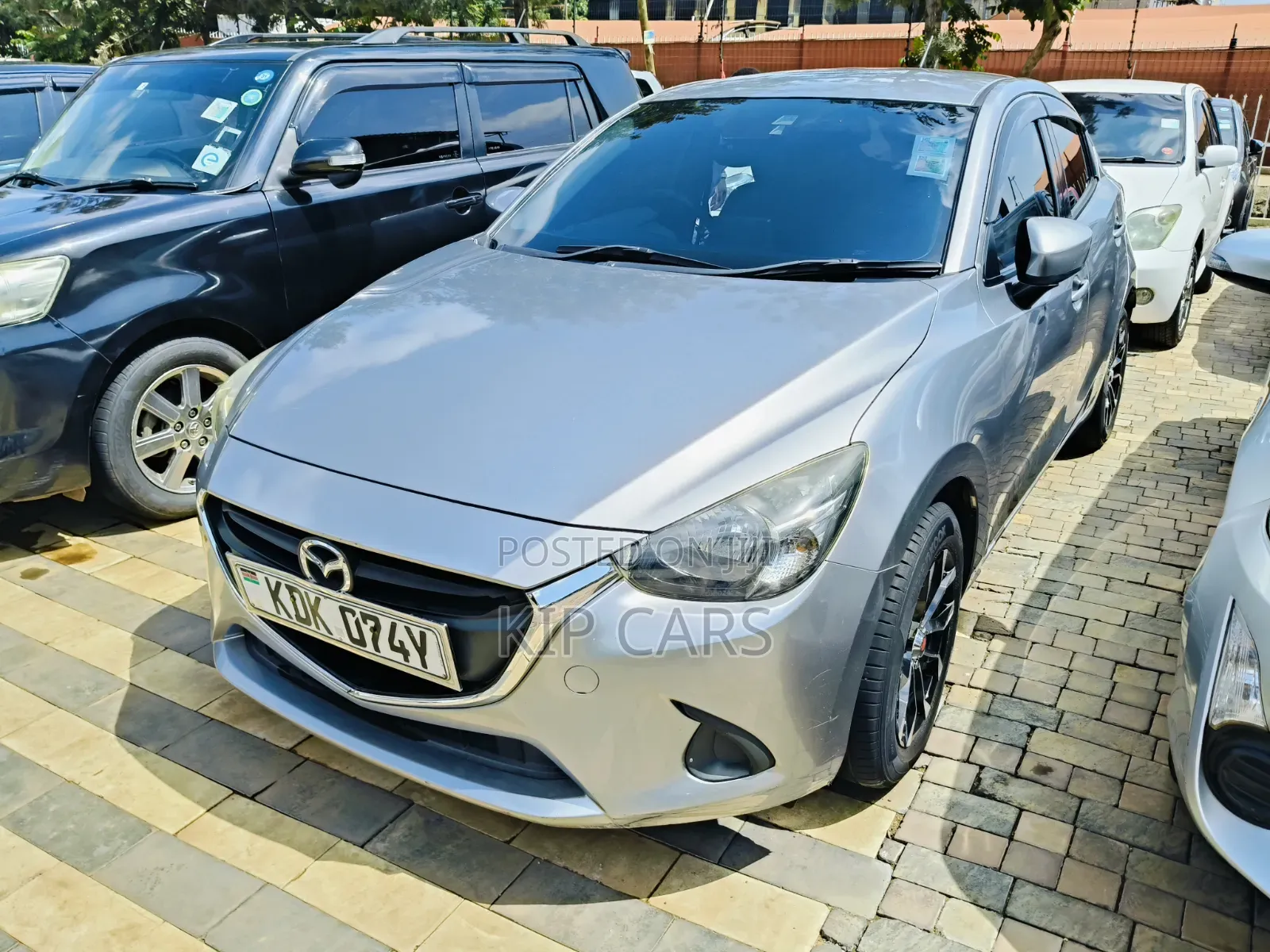 Mazda Demio 2015 Silver
