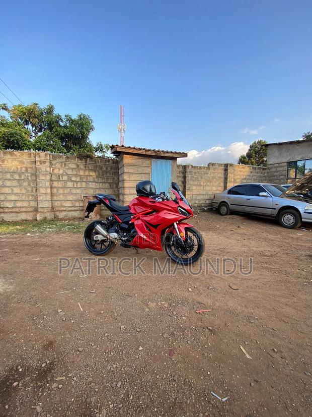 Taro GP1 400R 2024 Red - thumbnail 3