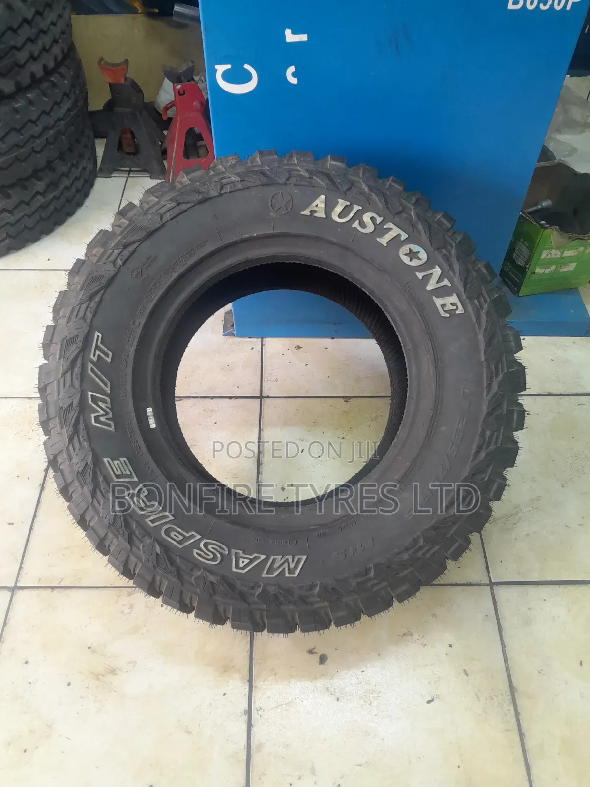 235/75r15 Austone