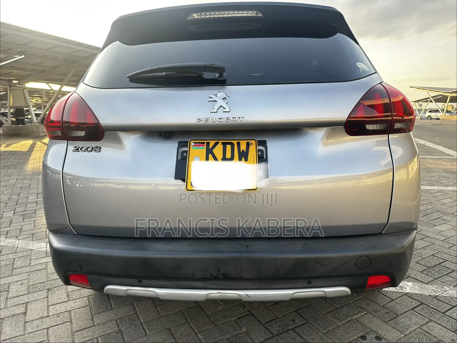 Peugeot 2008 2019 Gray