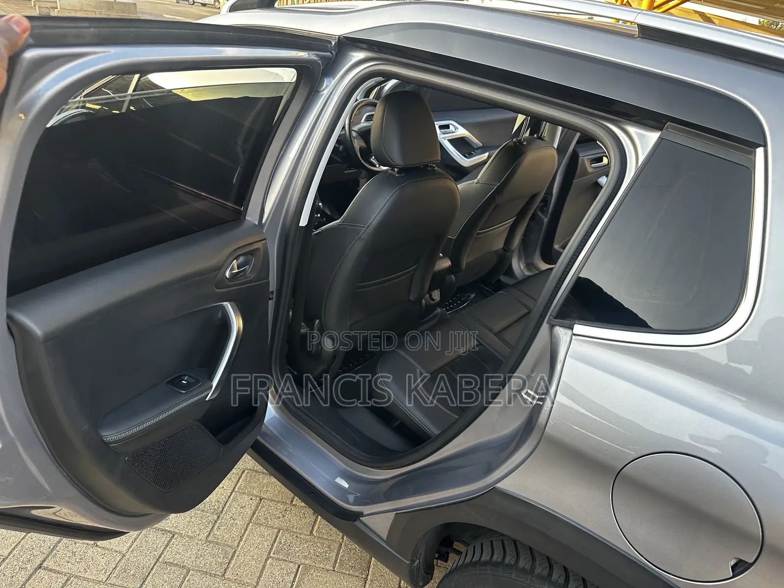 Peugeot 2008 2019 Gray