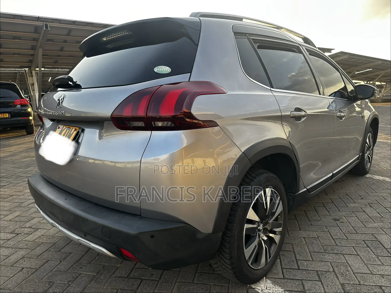 Peugeot 2008 2019 Gray