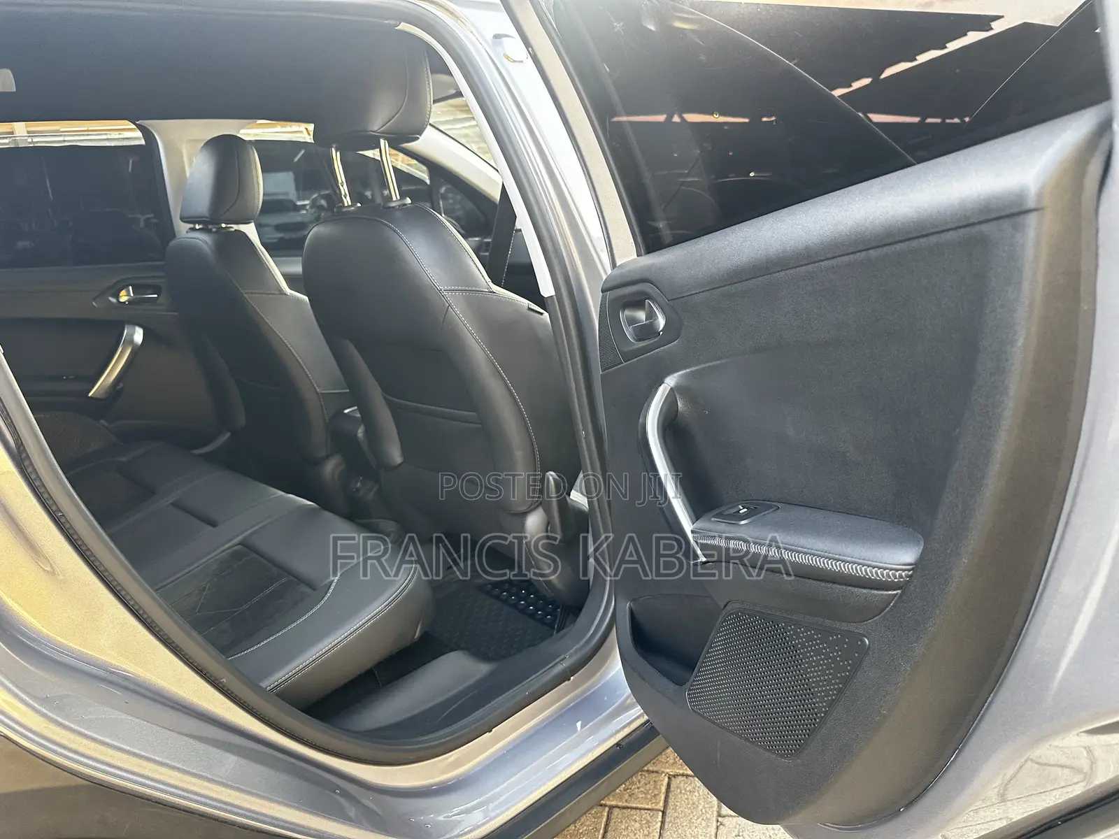 Peugeot 2008 2019 Gray