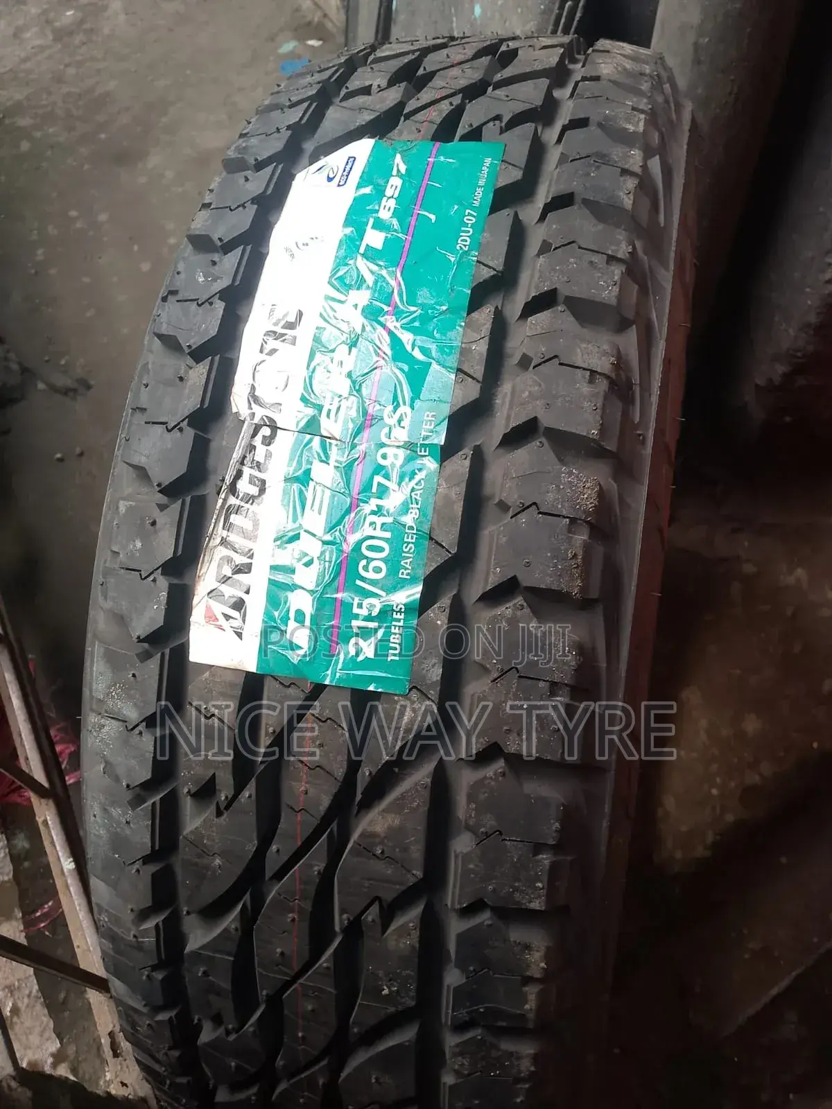 215/60r17 Bridgestone Duela