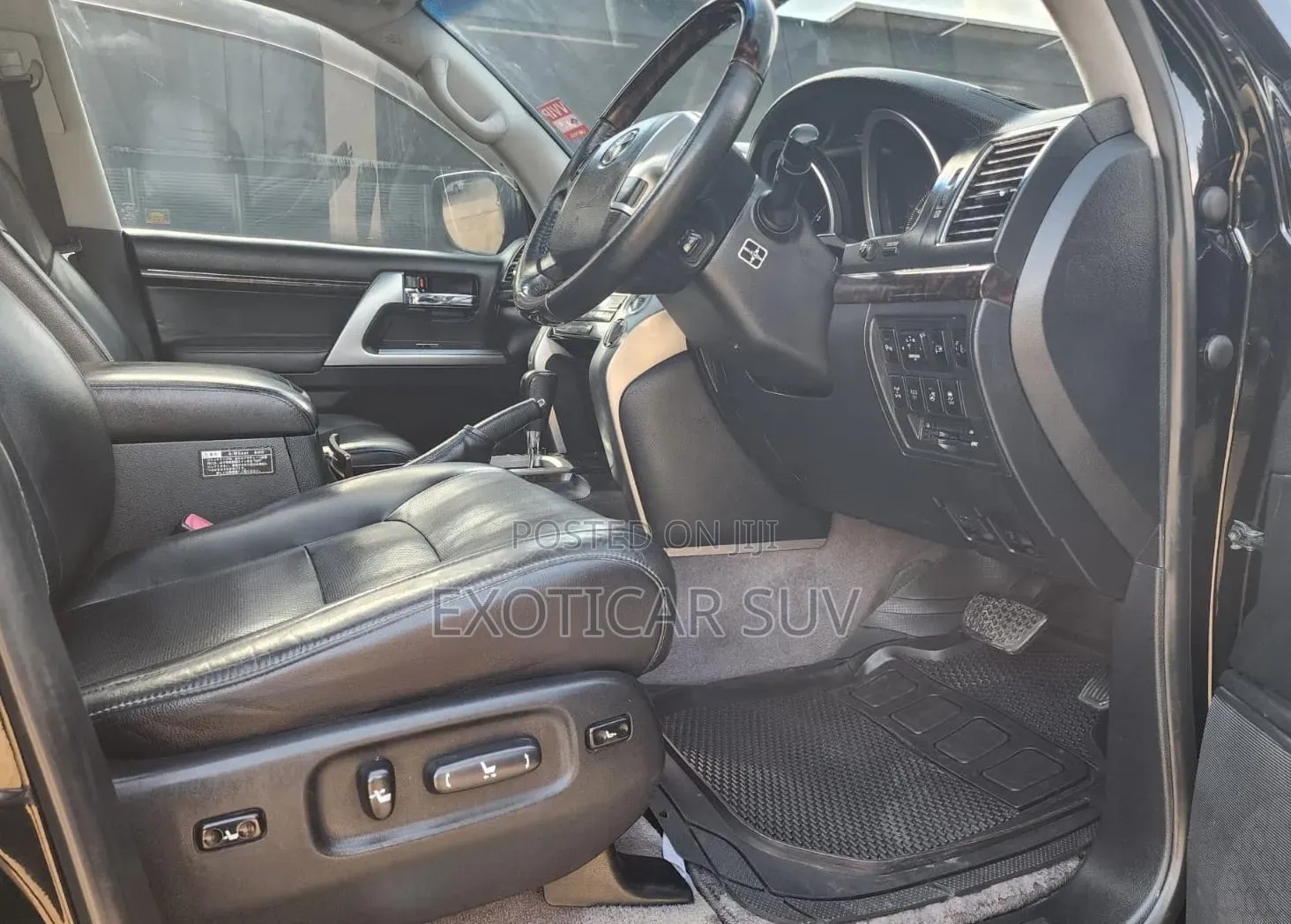 Toyota Land Cruiser 4.6 V8 ZX 2012 Black