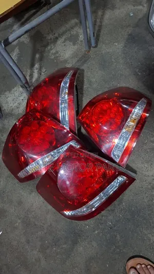 Toyota Allion 240 (2005) Backlights