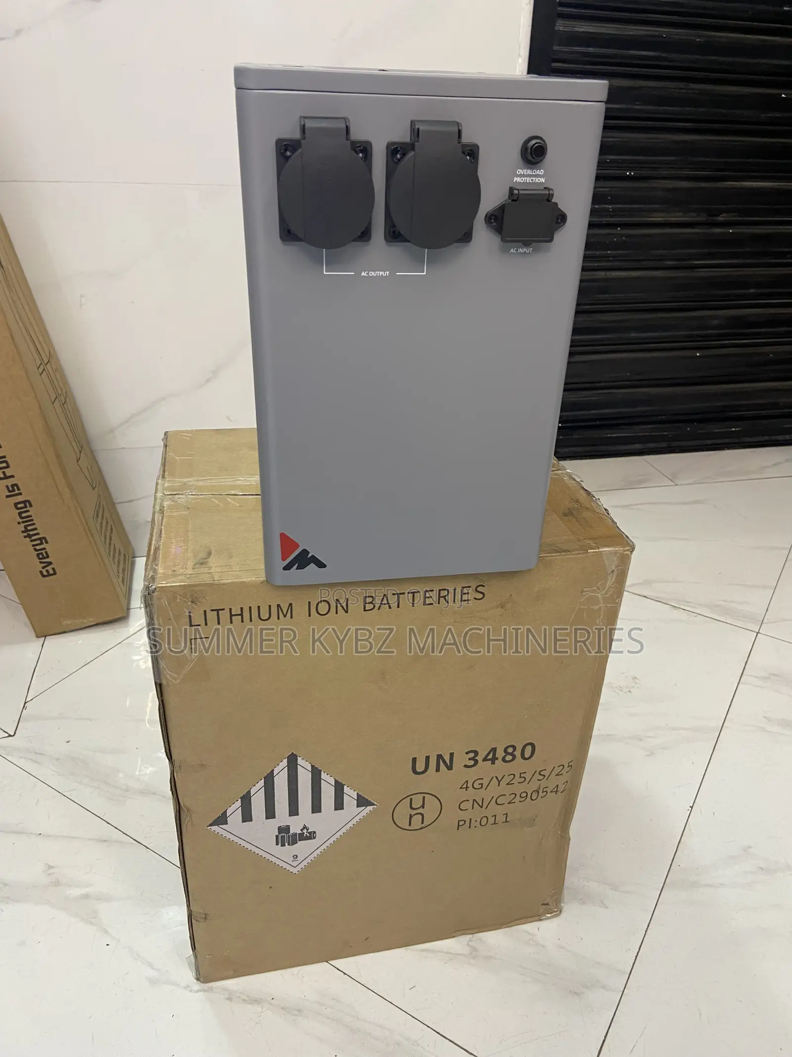 Vestwoods Portable Power Station Features a 2kwh