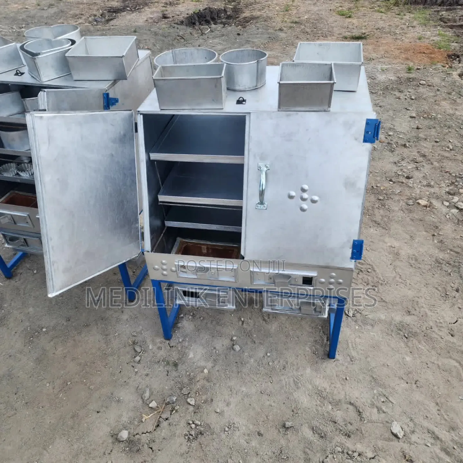 Commercial Medium Size Charcoal Commercial Oven