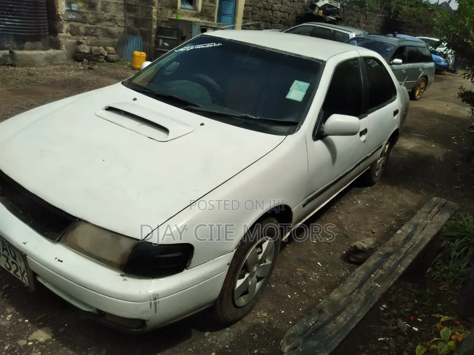 Nissan Sunny 2001 White
