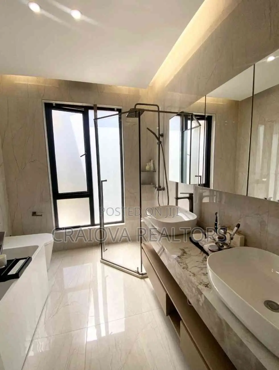4bdrm Apartment in Raphta Road Area for sale