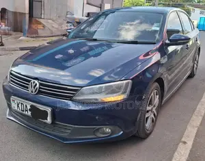 Volkswagen Passat 2013 Blue