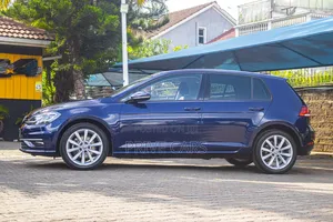 Volkswagen Golf 2019 Blue