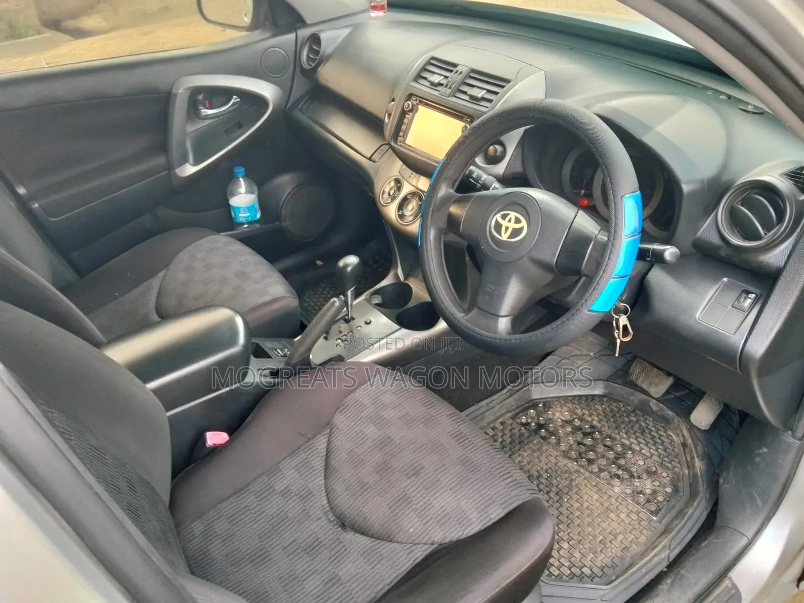 Toyota RAV4 2010 Silver