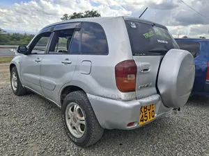 Toyota RAV4 2004 Silver